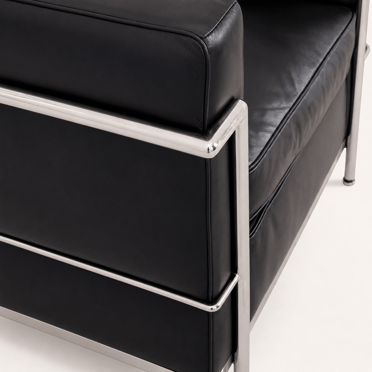 Le Corbusier LC2 Reproduction Armchair
